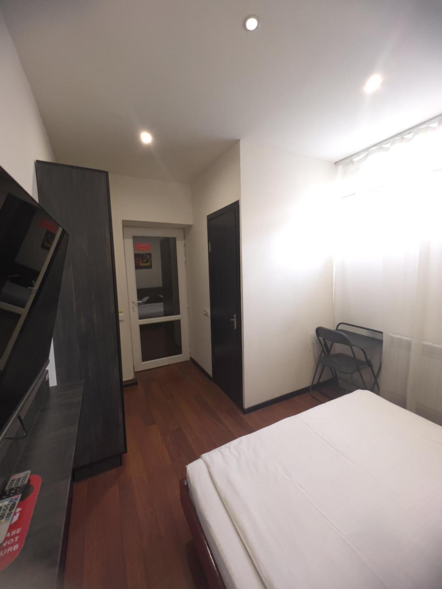 NAVA Hotel Erivan Zimmer foto